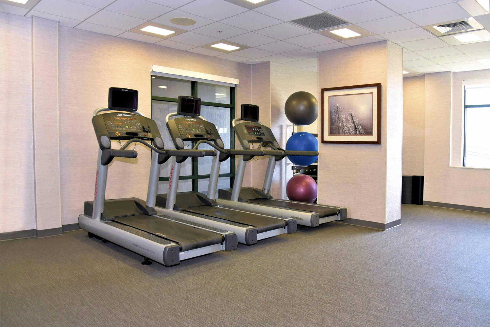 Photo - Courtyard by Marriott Boston Waltham