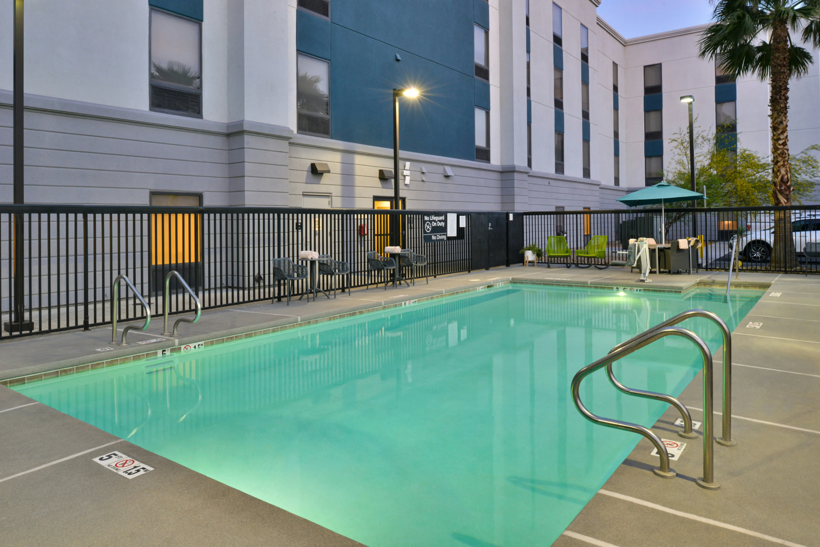 Photo - Hampton Inn & Suites Las Vegas Airport