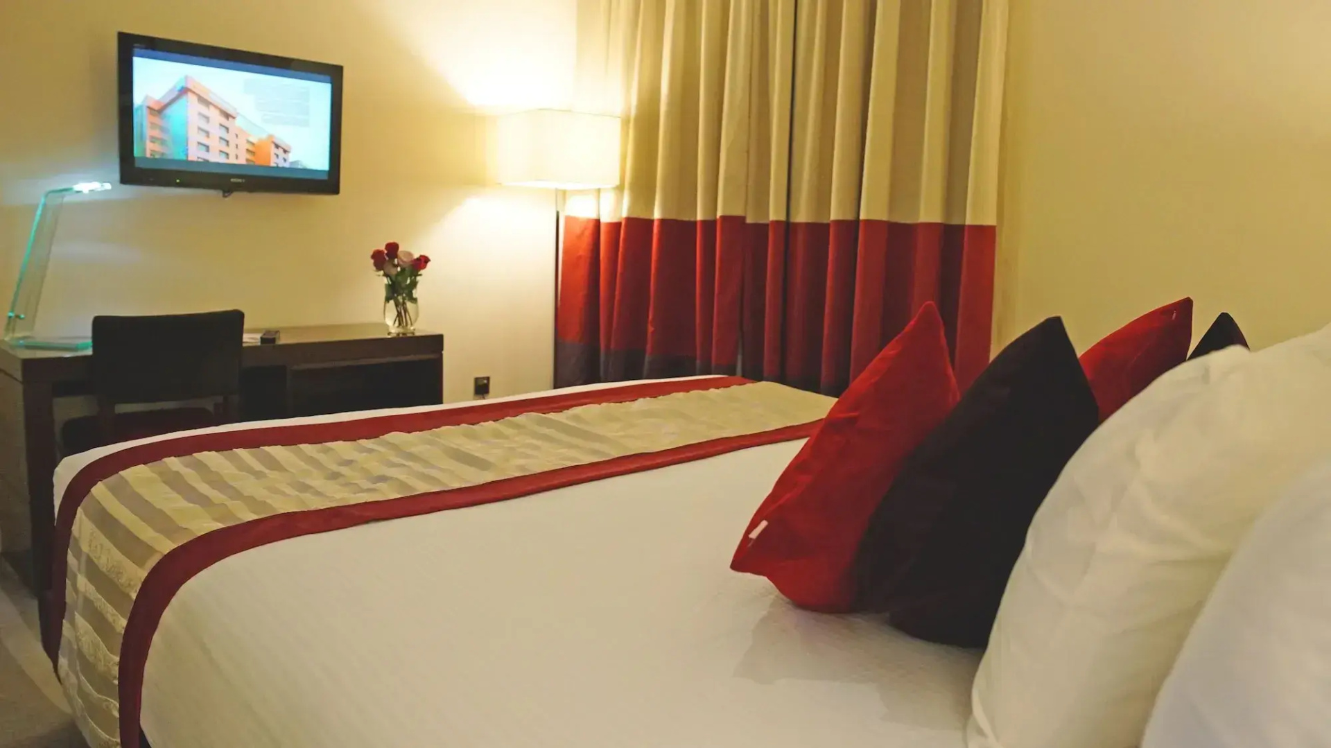 Photo - Novotel Suites Riyadh Olaya