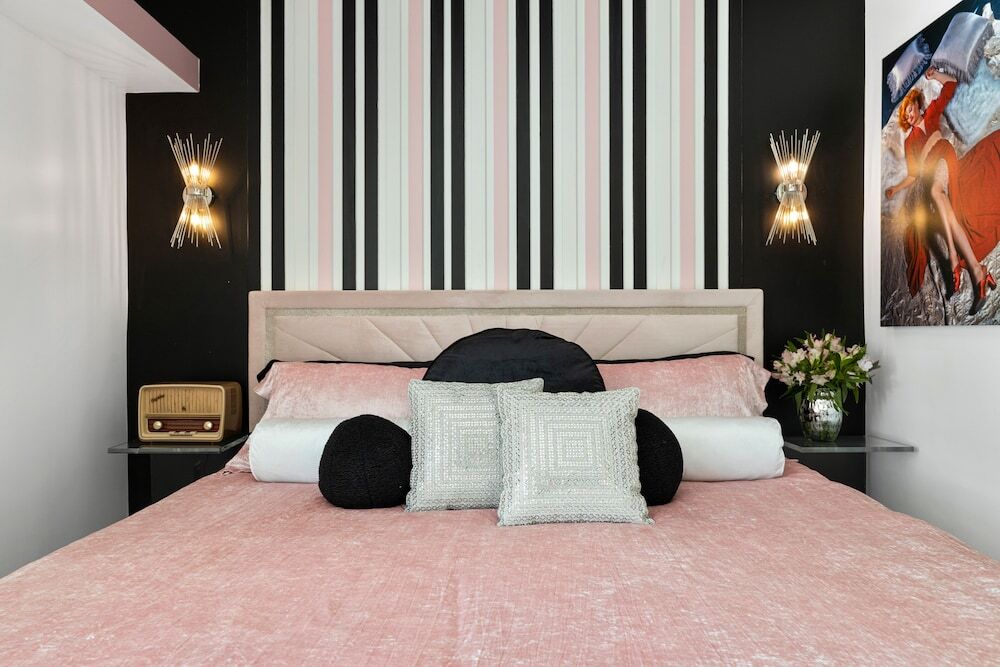 Photo - The Velvet Rope PS