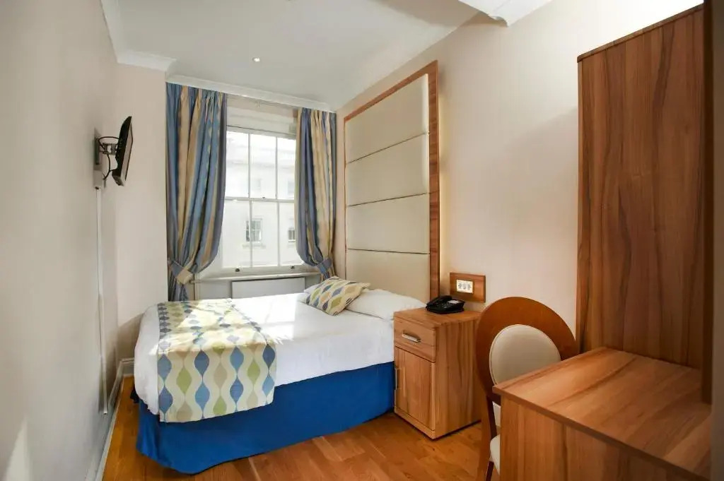 Photo - Royal Eagle Hotel