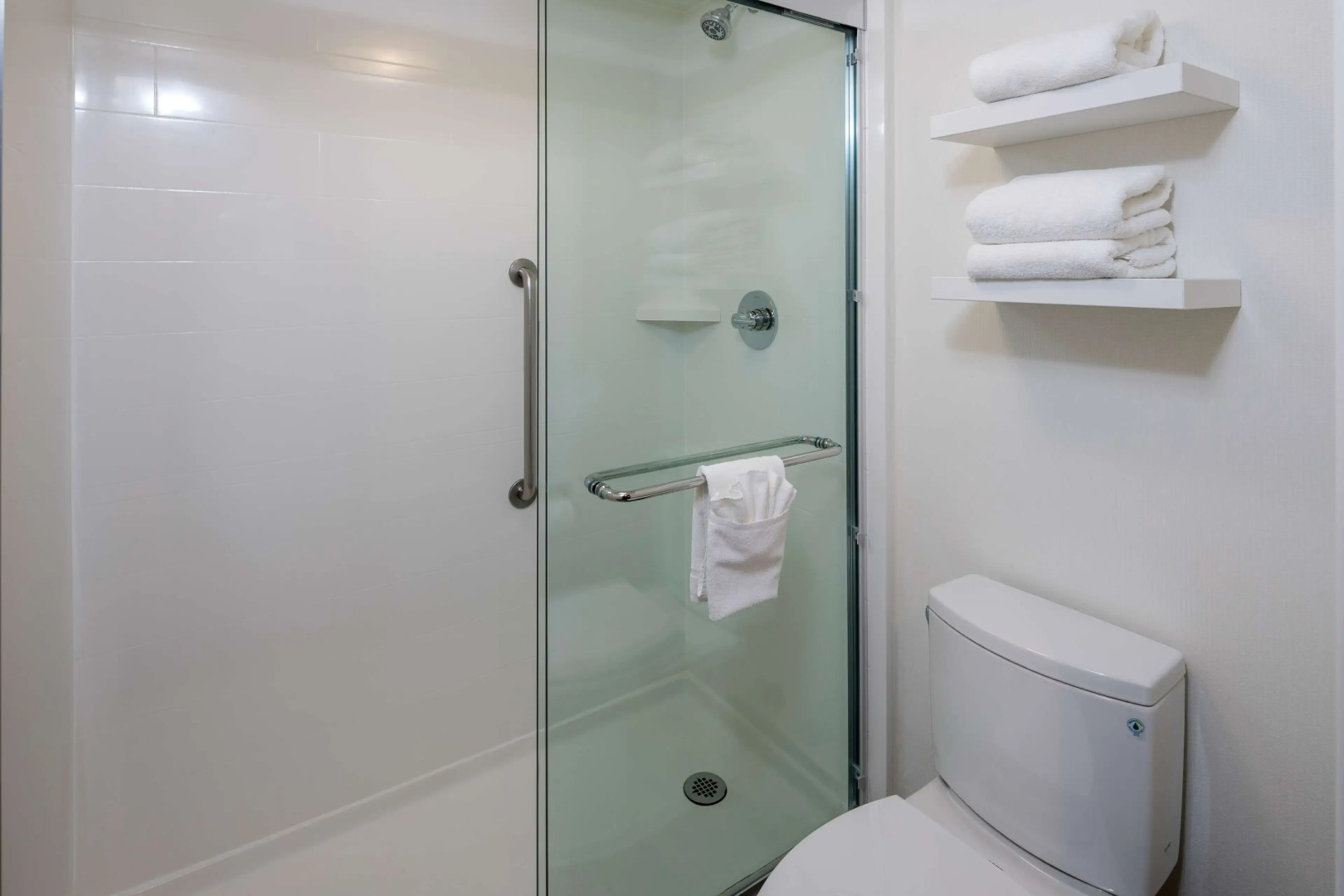 Photo - Hampton Inn San Francisco Airport