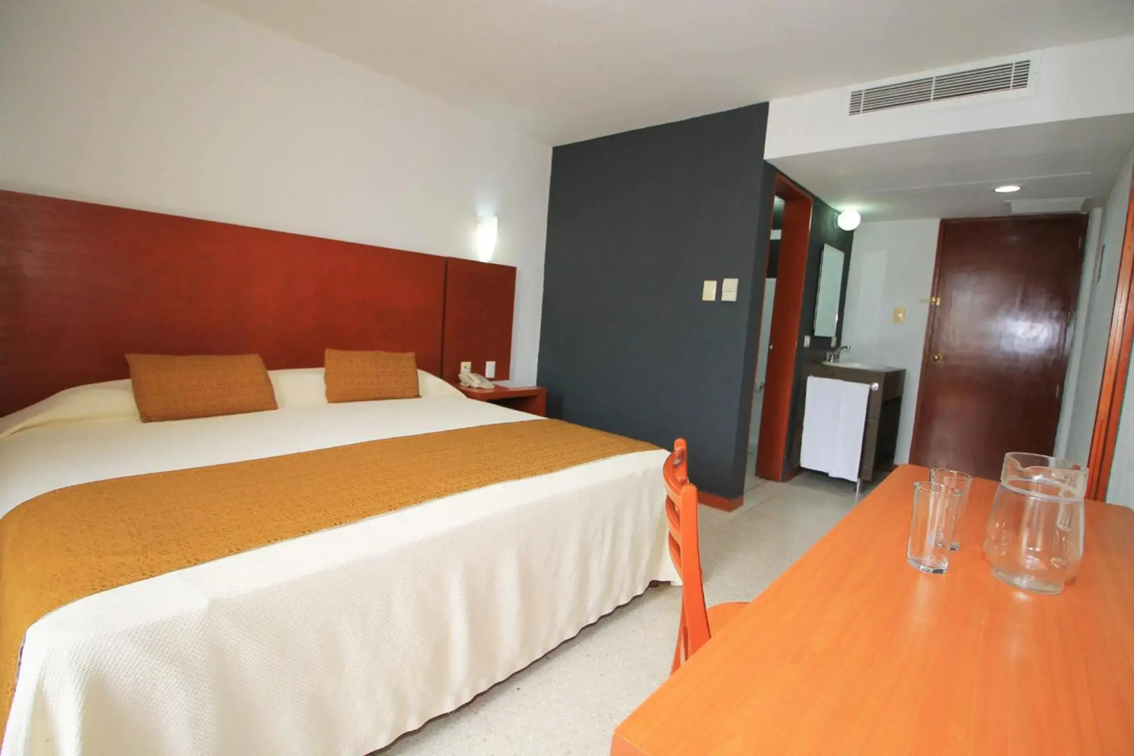 Photo - Hotel Central