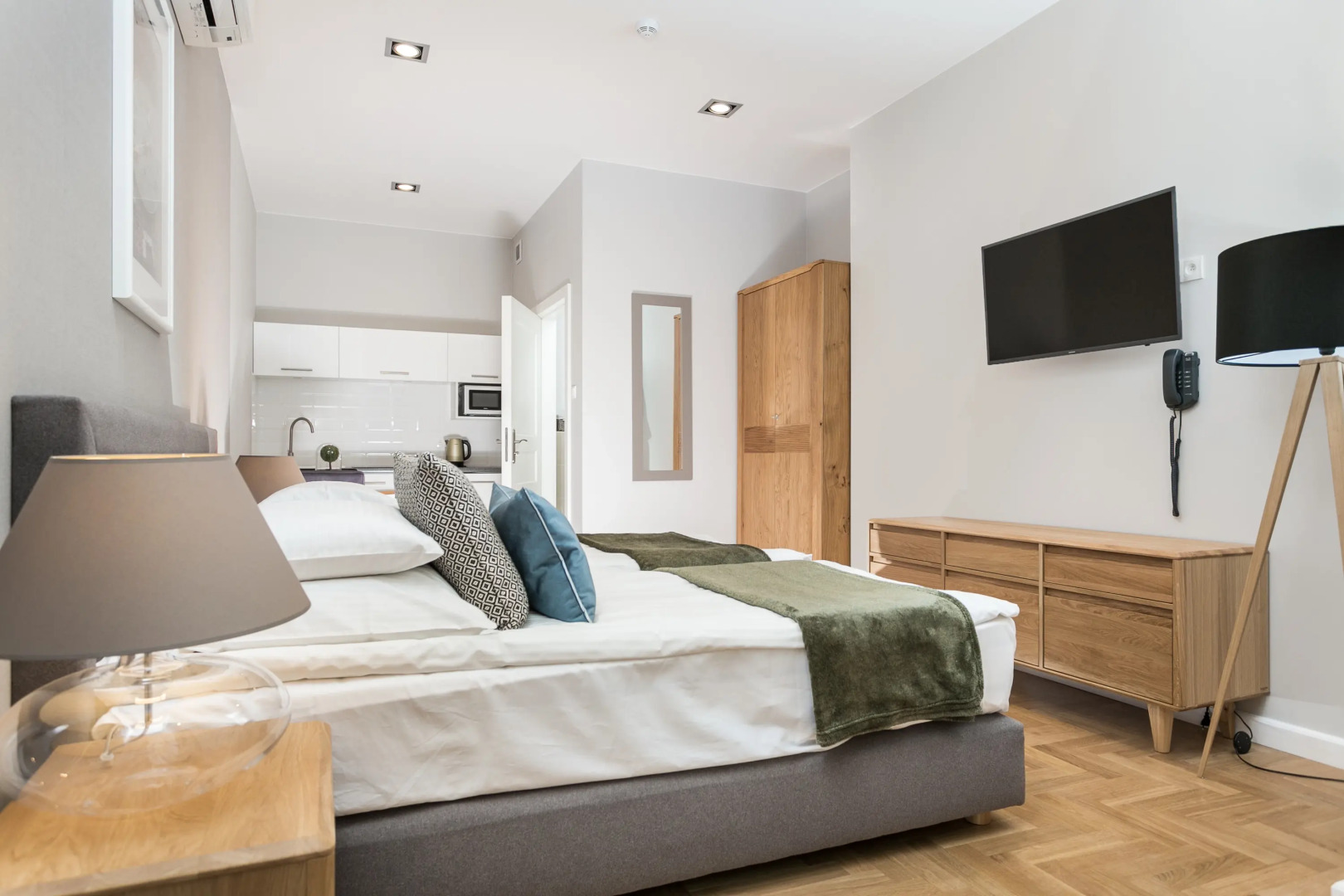 Photo - Venetian House Market Square Aparthotel