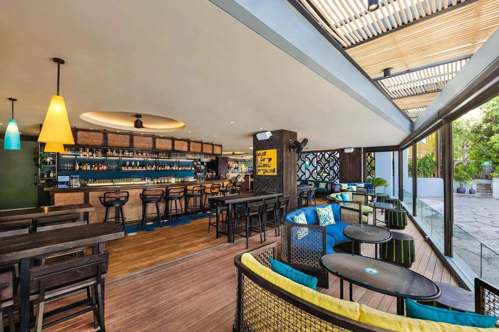 Photo - MAMAKA by Ovolo