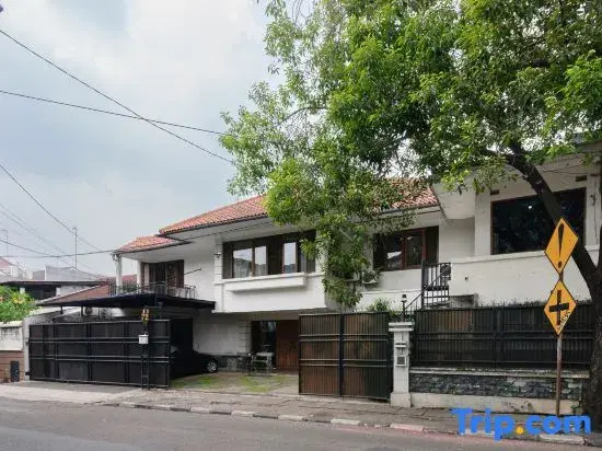 Photo - Urbanview de Dharmawangsa Suite Hotel