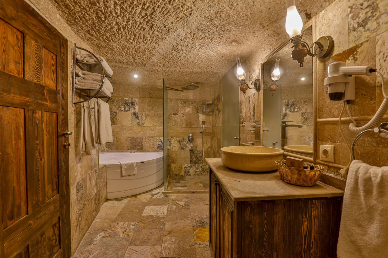 Photo - Hidden Cave Hotel