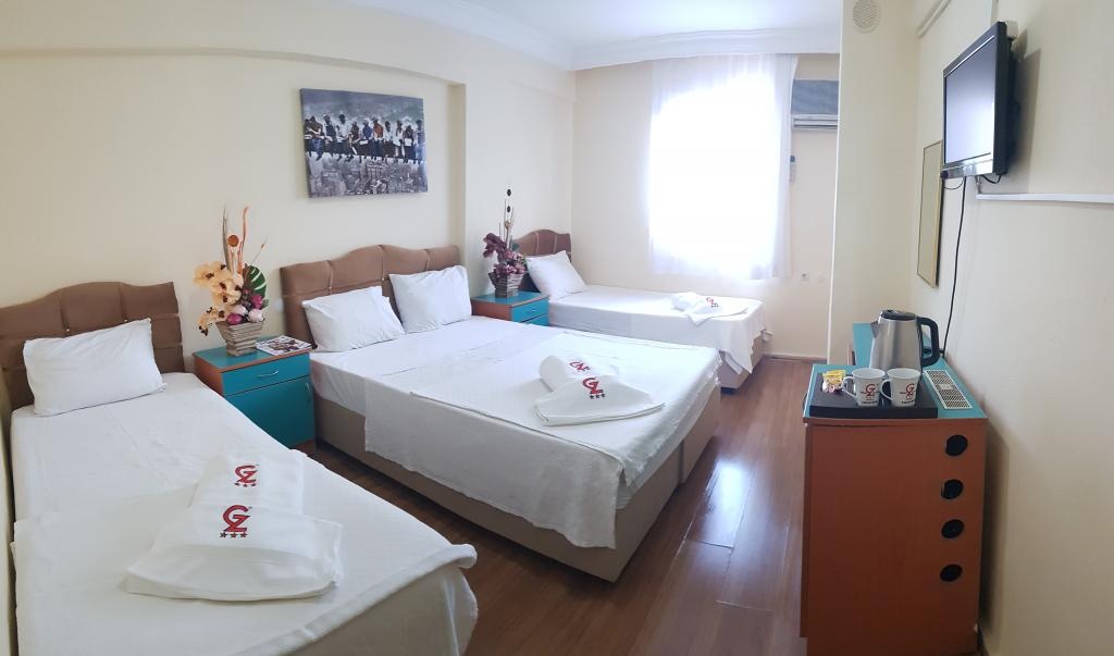 Zeybek Otel