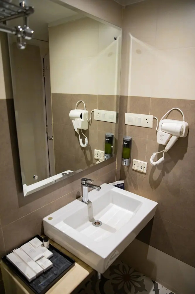 Photo - Grand Continent Secunderabad A Sarovar Portico Affiliate Hotel