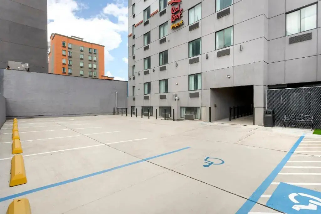 Photo - Red Roof Inn PLUS Jamaica, NY - JFK Airport