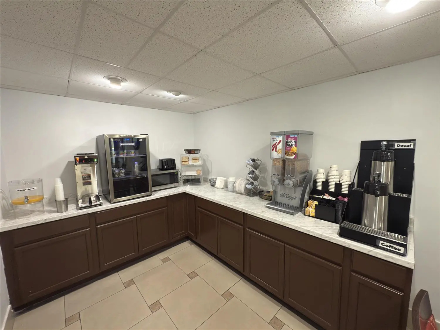 Photo - SureStay by Best Western Jacksonville Airport