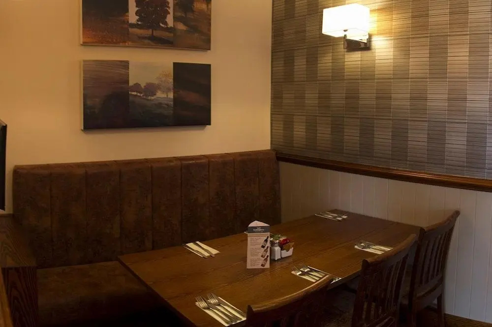 Photo - Wellington Hotel by Greene King Inns