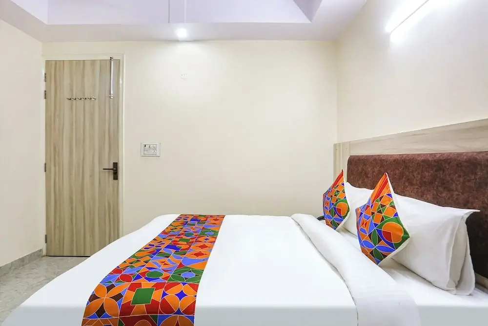 Photo - FabHotel Taugan Inn - Nr Yashobhoomi Convention Centre
