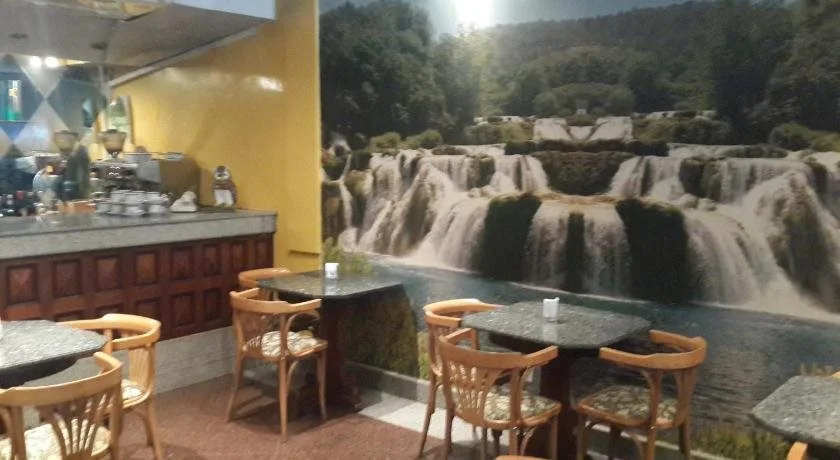 Foto - Diplomat Hotel