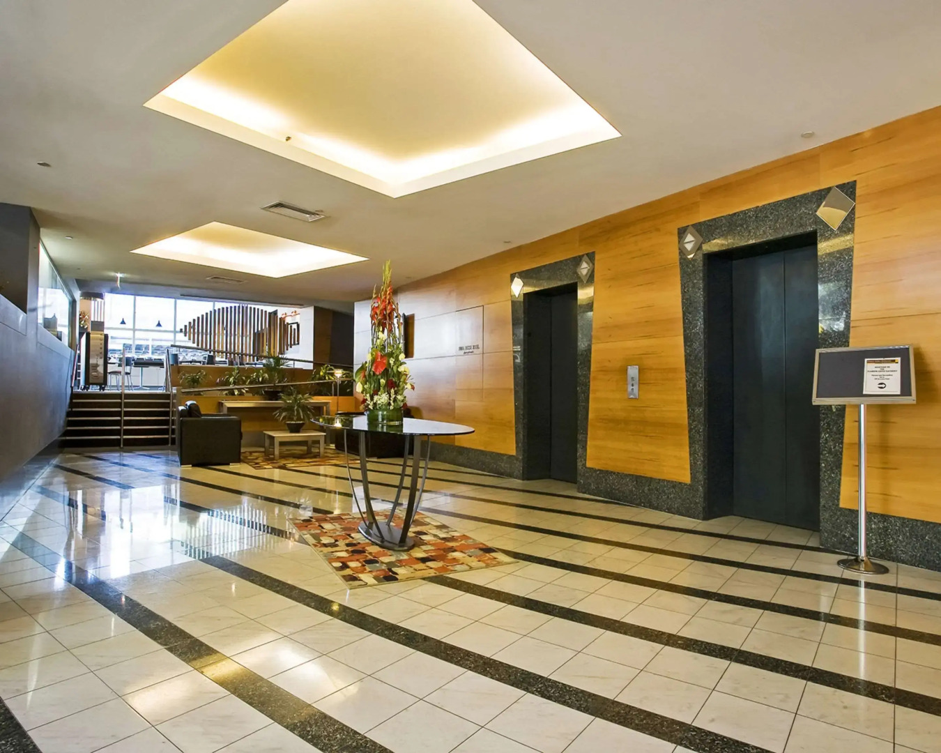Photo - Clarion Suites Gateway