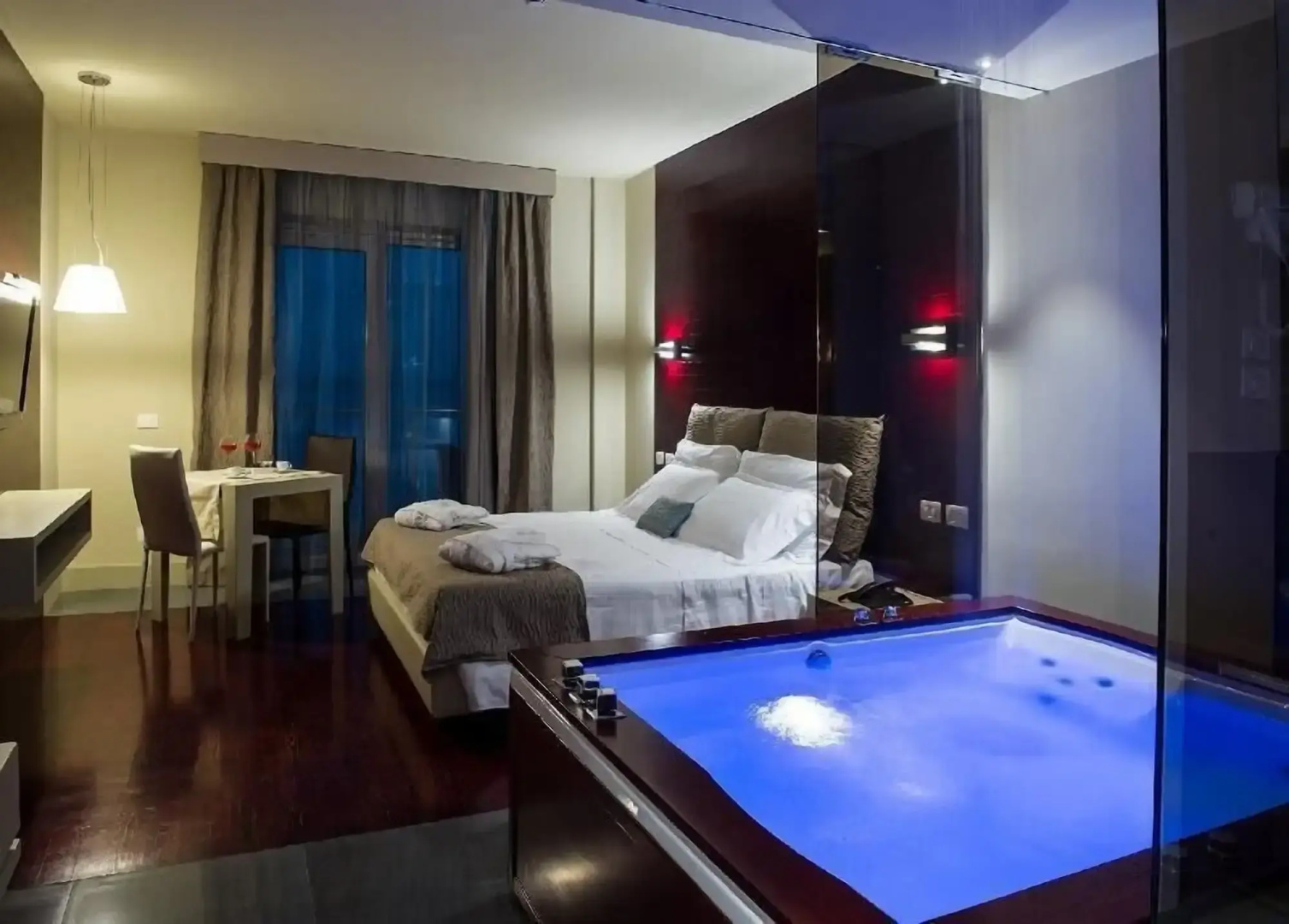 Photo - Main Palace Hotel