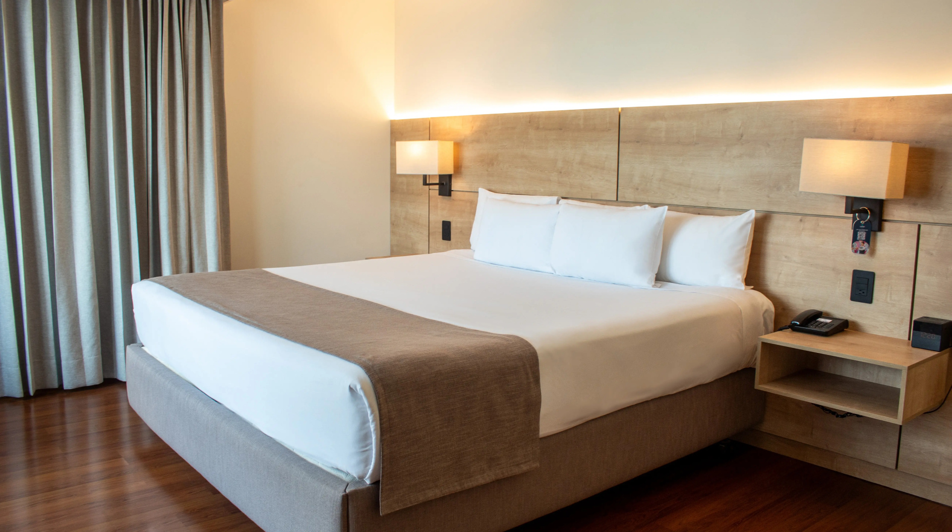 Photo - Clarion Suites Guatemala City