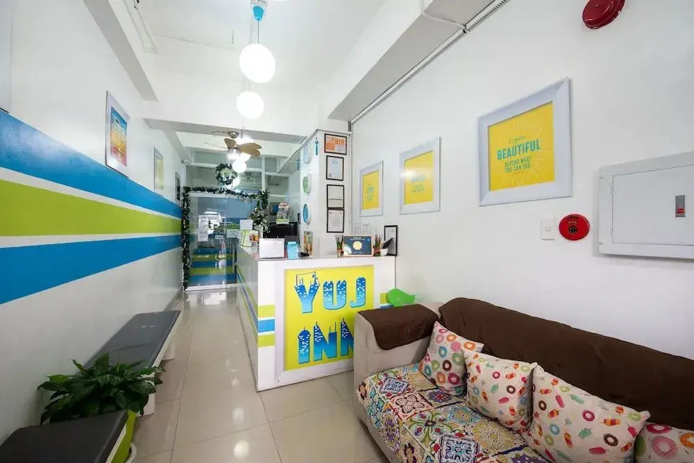 Foto - Yuj Inn Pasay