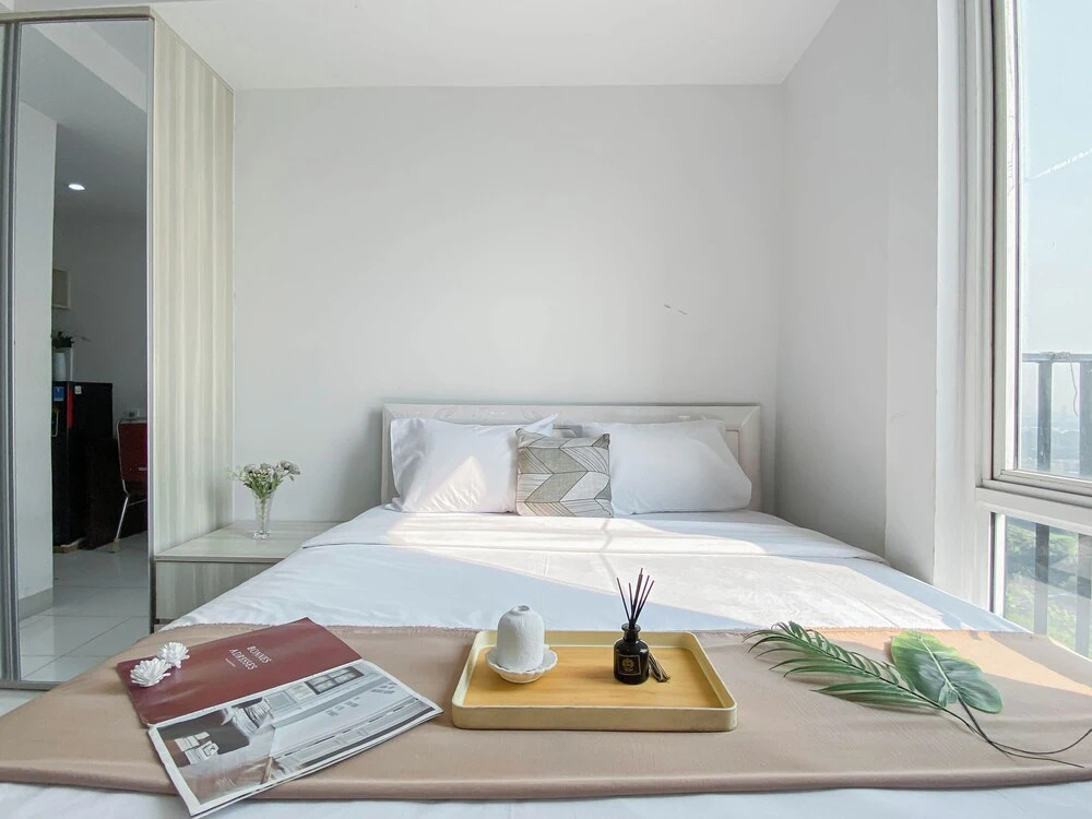 Basic Studio Room At Azalea Suites Apartment
