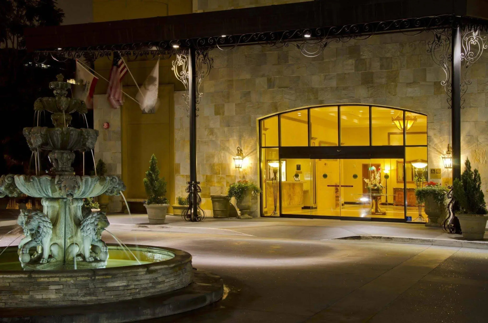 Photo - Hotel Zessa Orange County Airport, a DoubleTree by Hilton