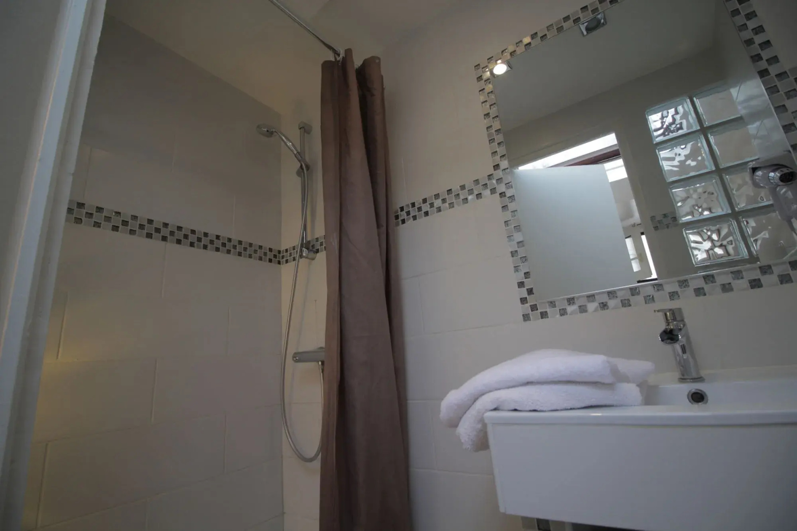 Foto - Modern's Hotel