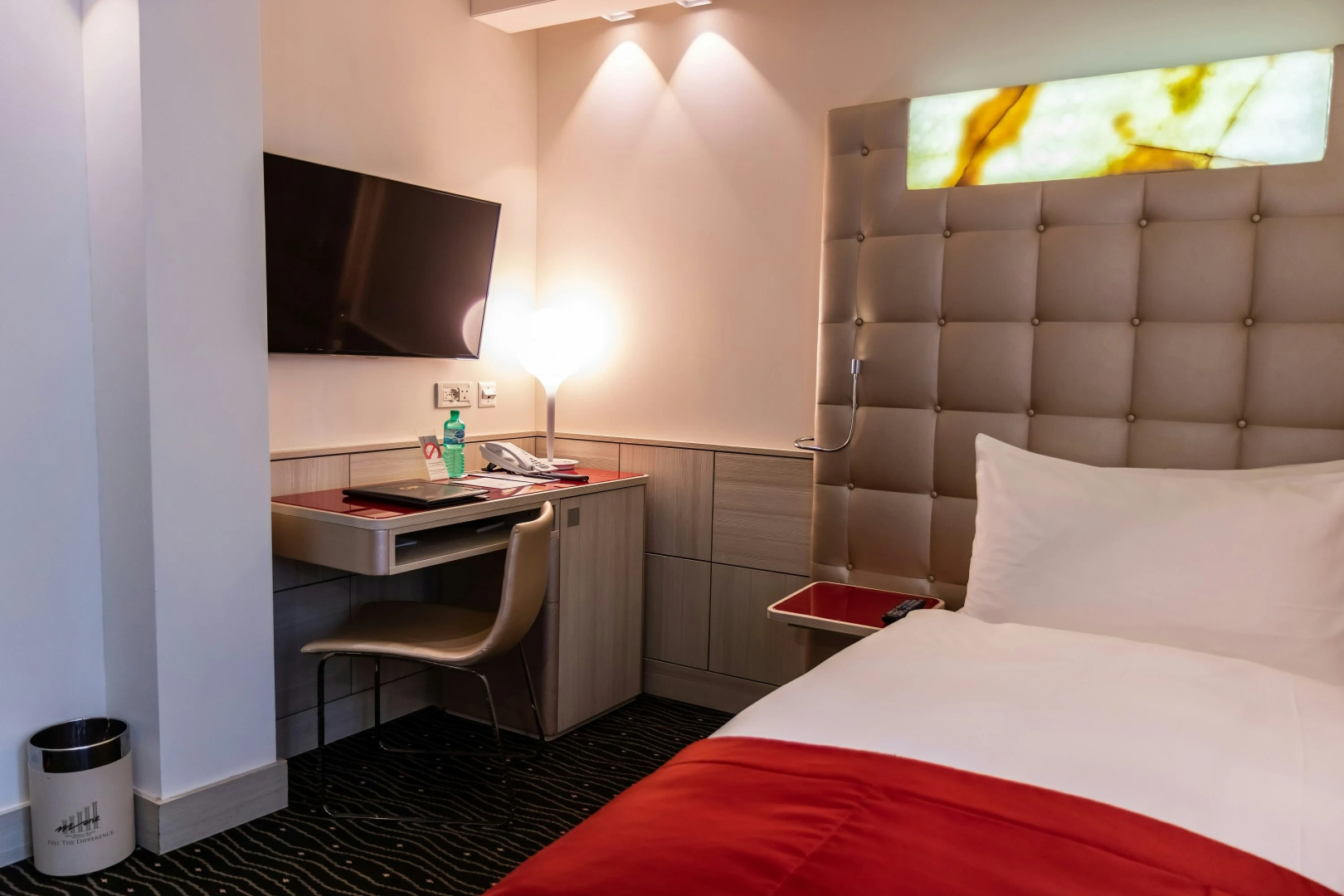 Photo - St Gotthard Hotel