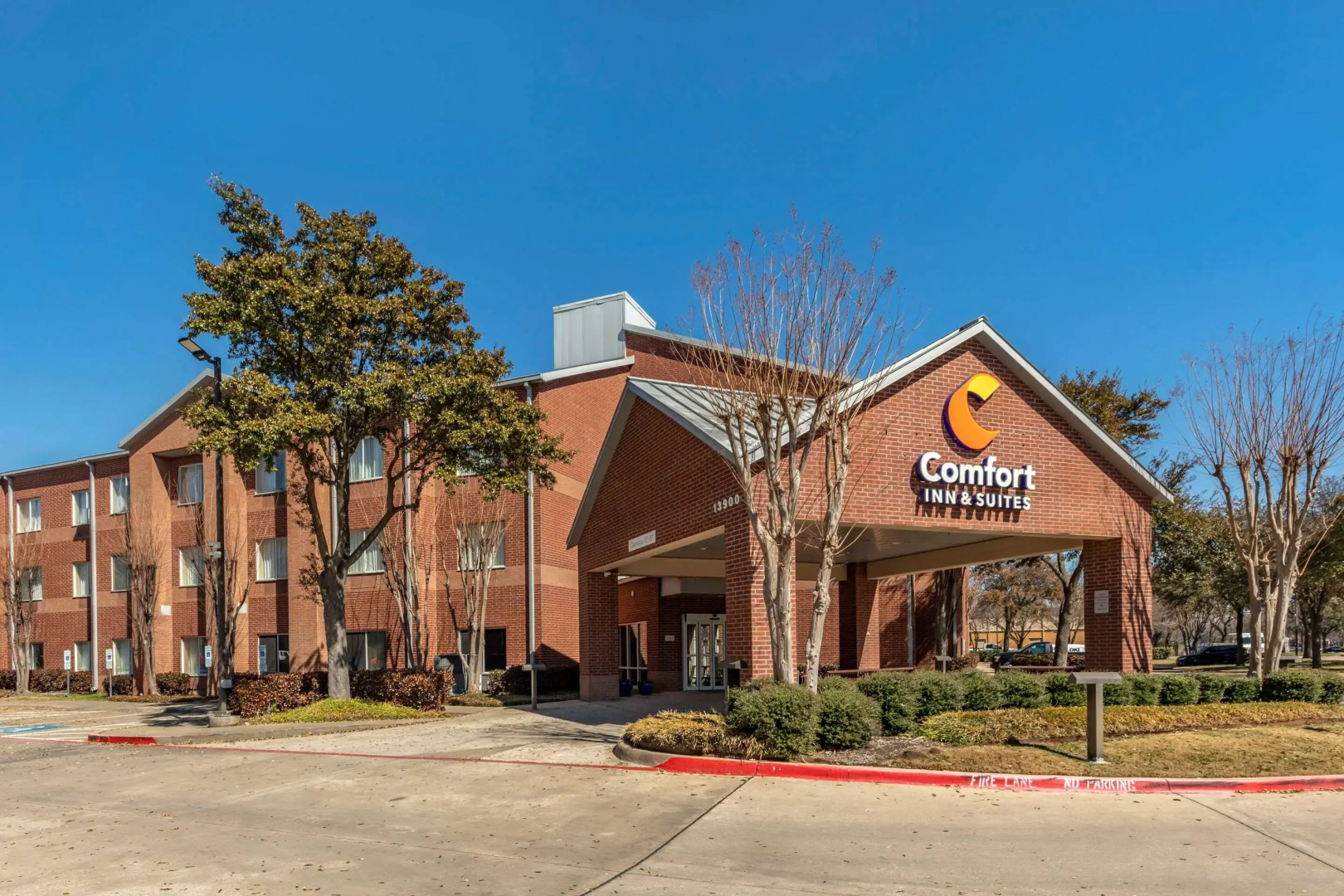 Photo - Comfort Inn & Suites North Dallas-Addison