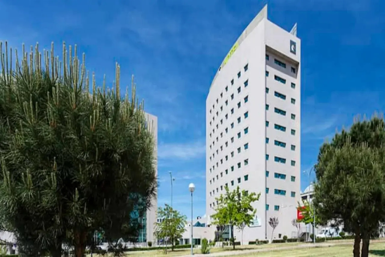 Photo - B&B Hotel Madrid Aeropuerto T4