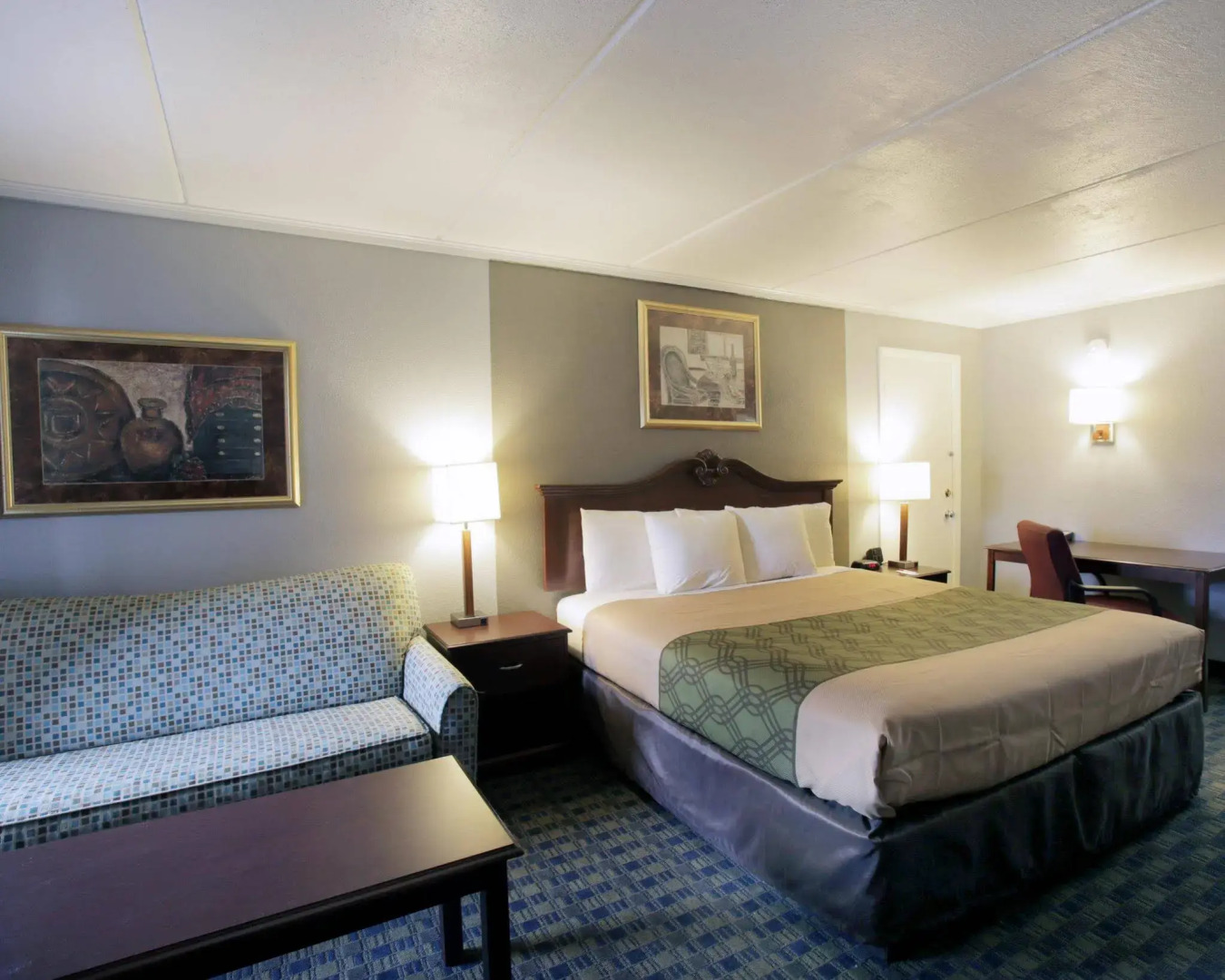 Photo - Econo Lodge Austin North near The Domain