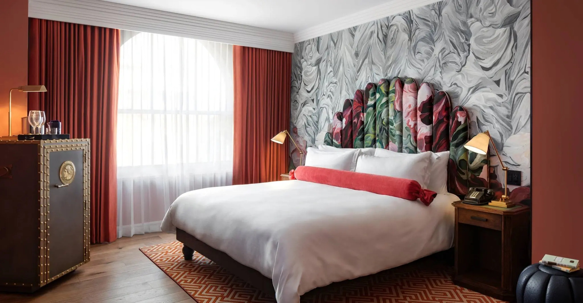 Photo - Riggs Washington DC