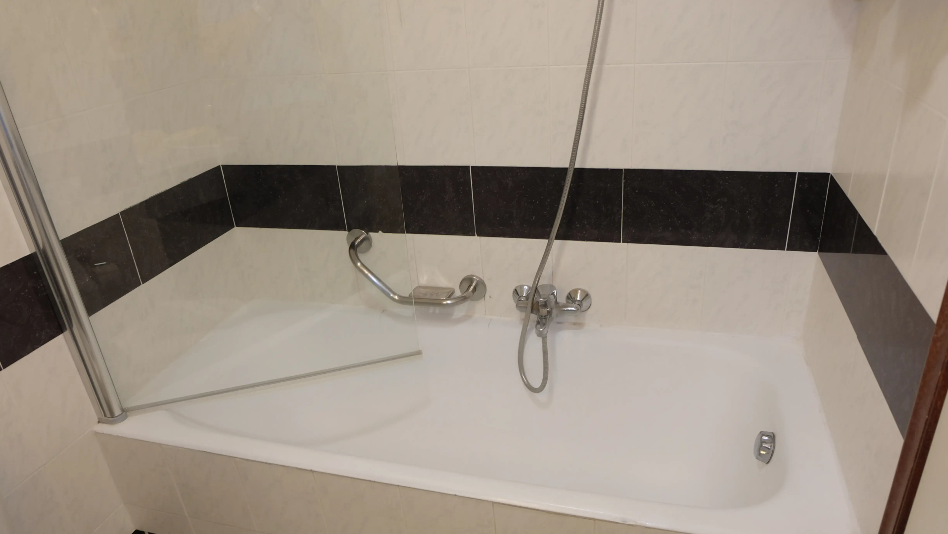 Photo - Kipriotis Maris Suites by Anayia All Inclusive Resorts