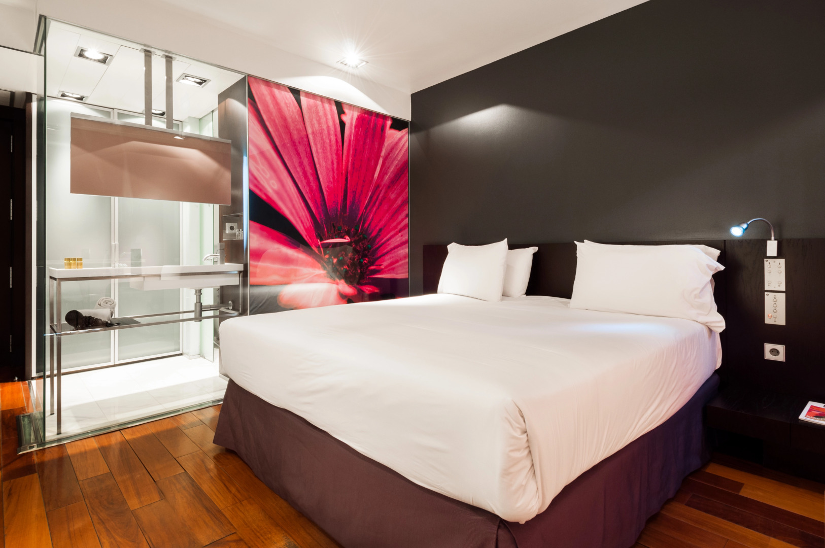 Foto - Ikonik Anglí