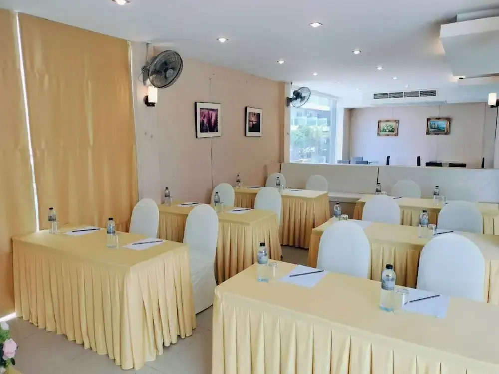 Photo - Dragon Beach Resort , Jomtien Beach Pattaya