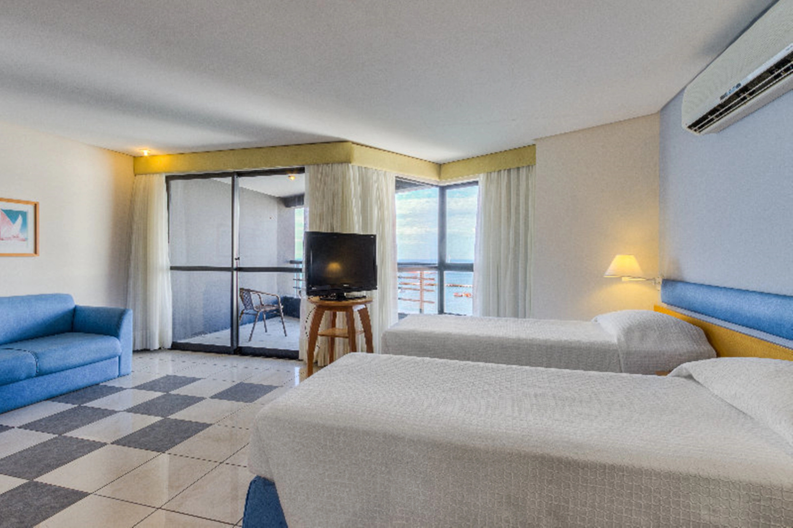 Photo - Iate Plaza Hotel