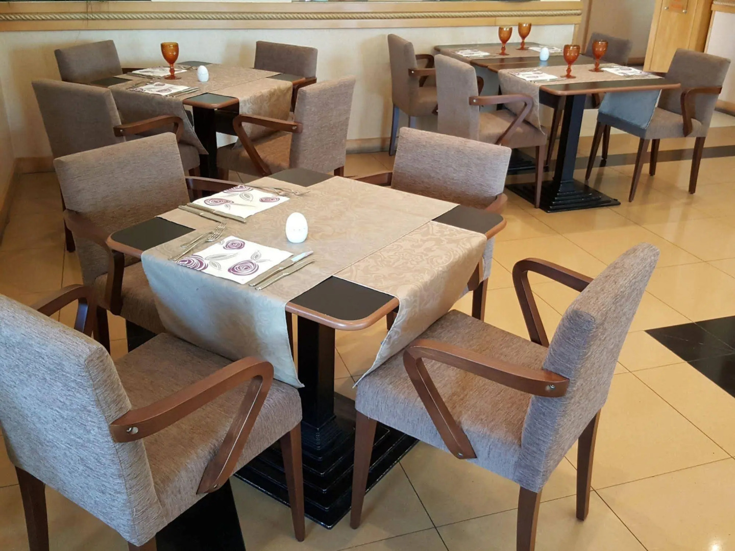 Photo - Riviera Hotel