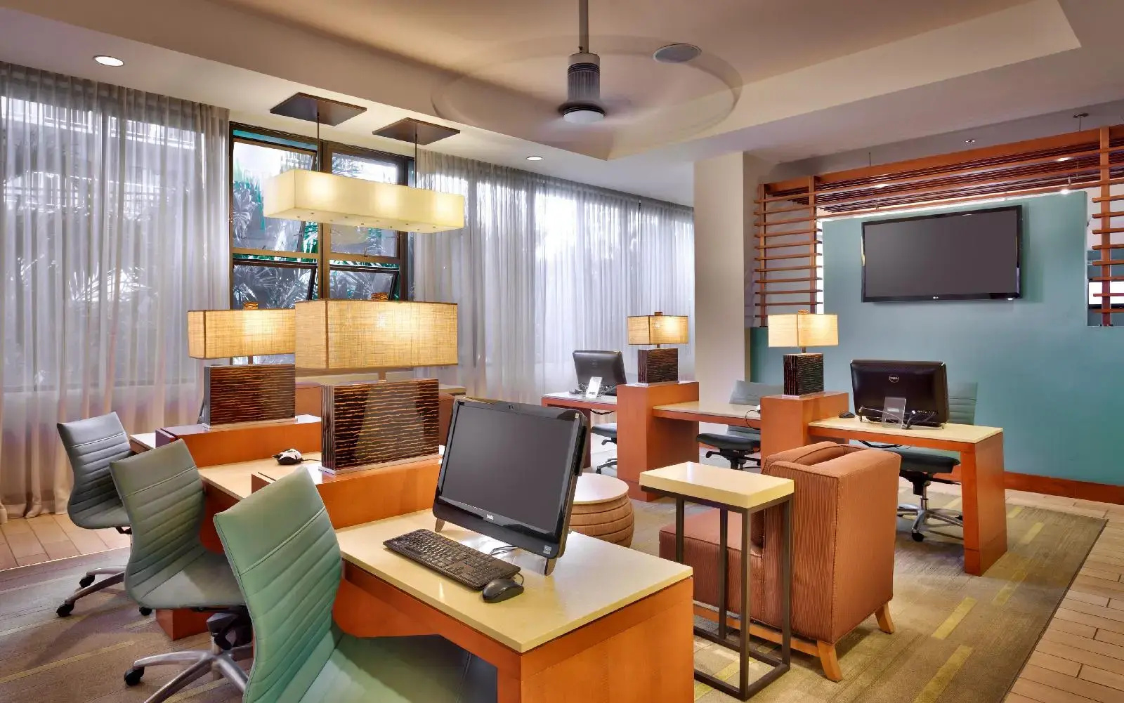 Photo - Hyatt Place Waikiki Beach