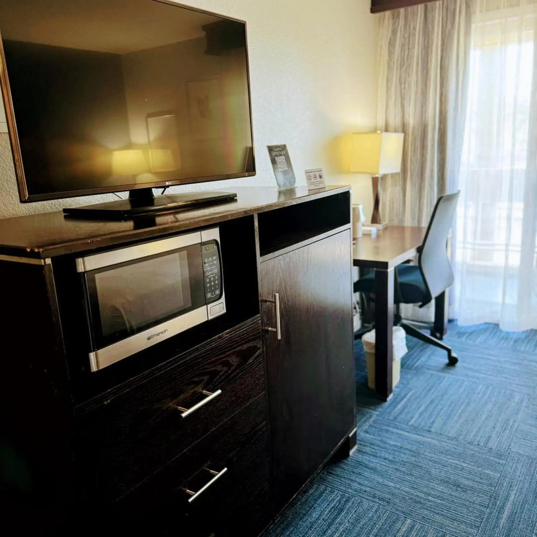 Photo - The Pacific Inn