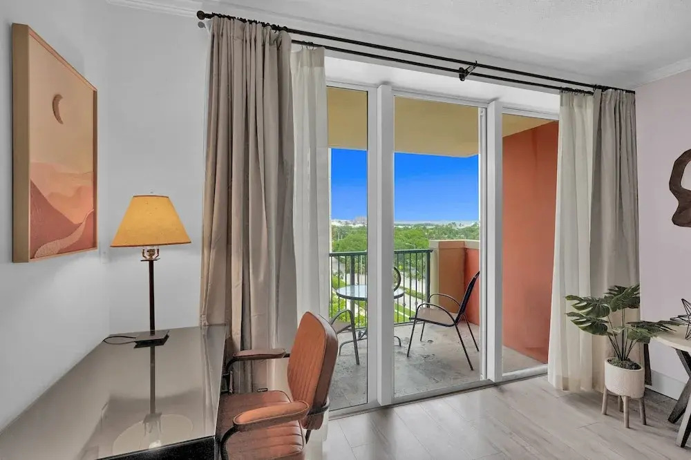 Foto - Serene Cozy Retreat with Balcony Free Parking