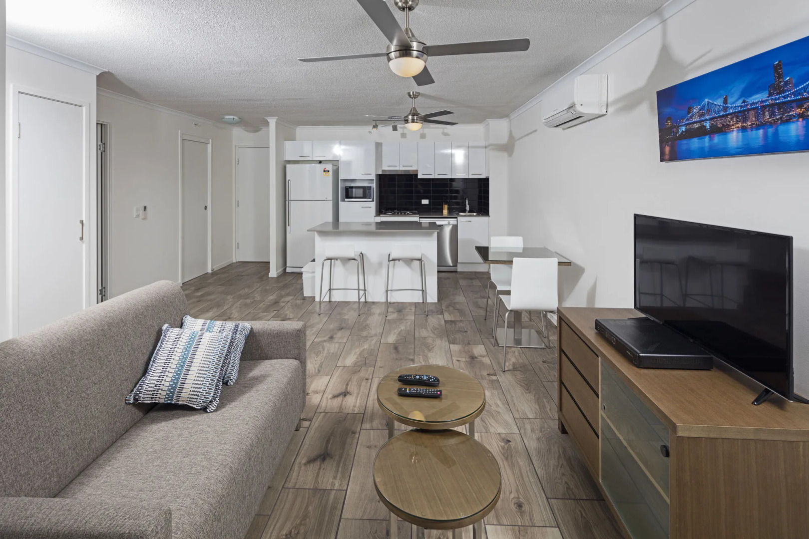 Photo - Direct Collective - Pavilion and Governor on Brookes