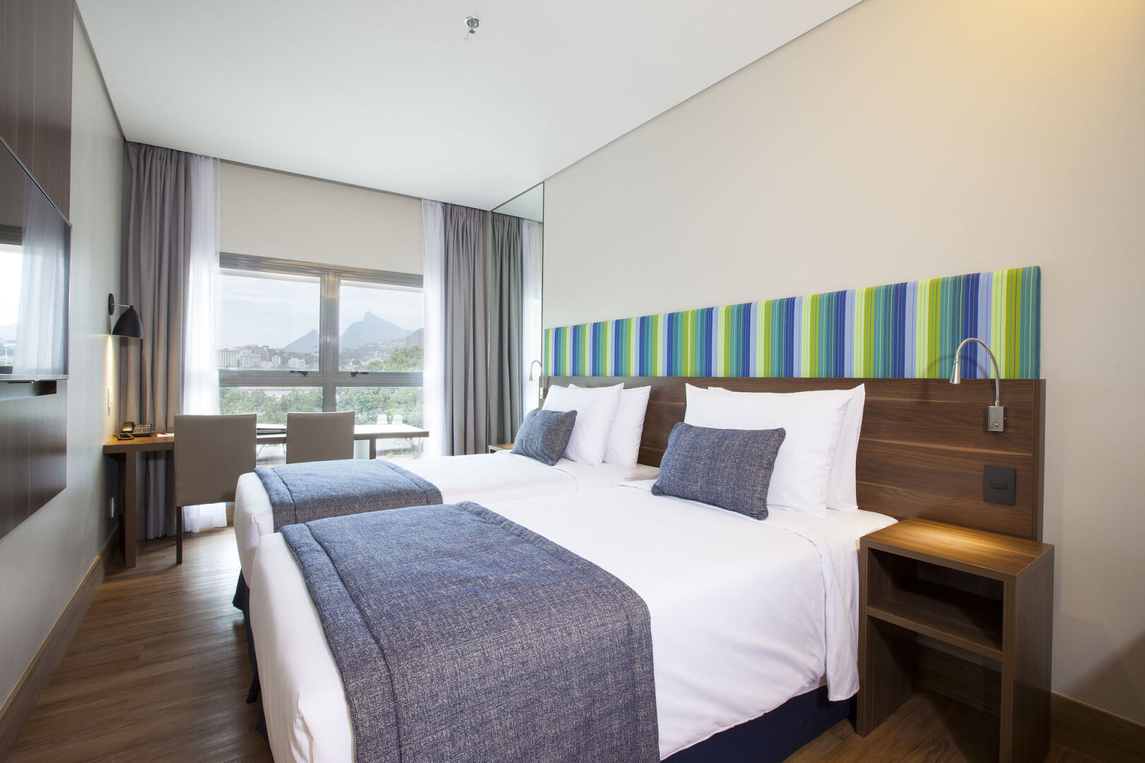 Foto - Prodigy Santos Dumont by Wish