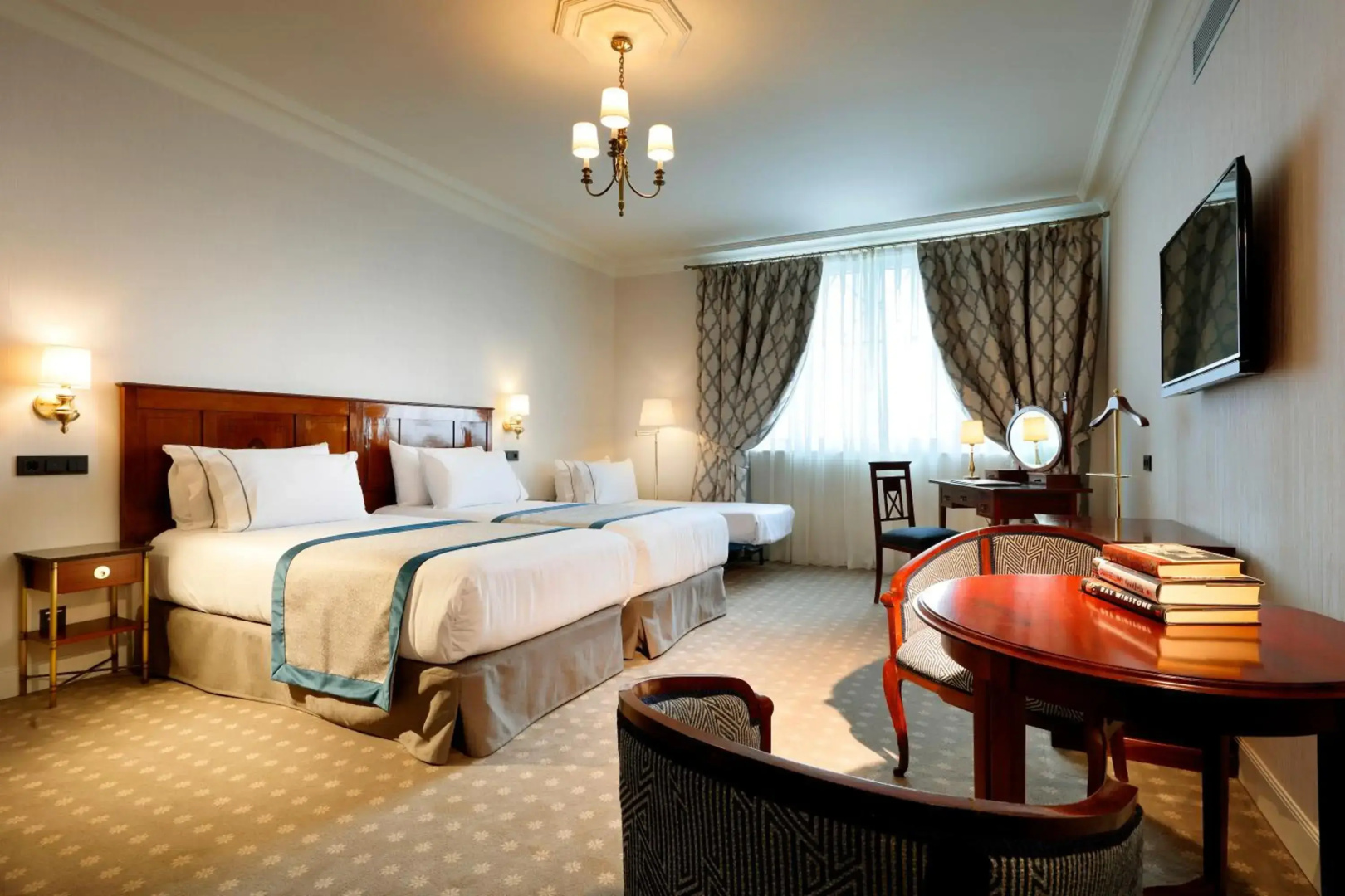 Foto - Eurostars Hotel Real