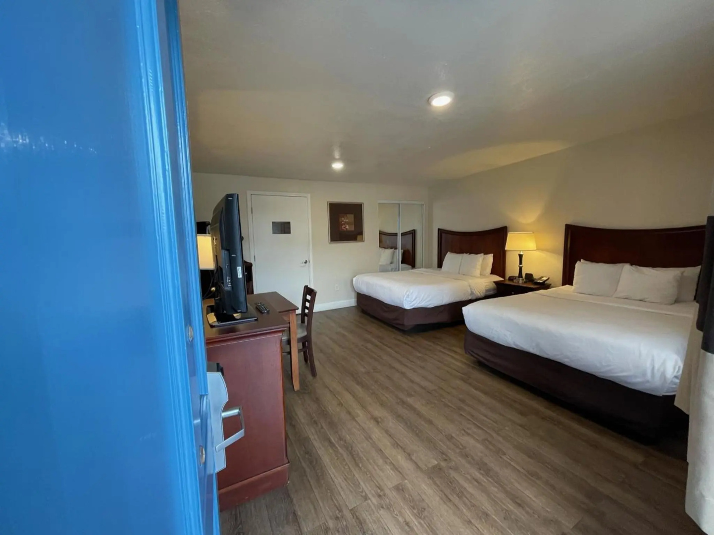 Photo - Blu Pacific Hotel