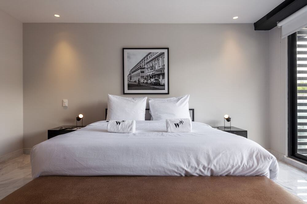 Photo - Arquimedes 138 by Wynwood House