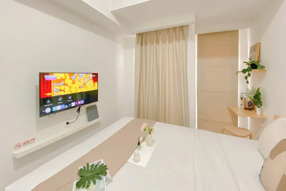 Comfortable and Compact Studio Apartment Tokyo Riverside PIK 2