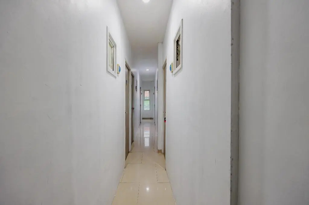 Foto - RedDoorz Syariah near Metropolitan Mall Bekasi