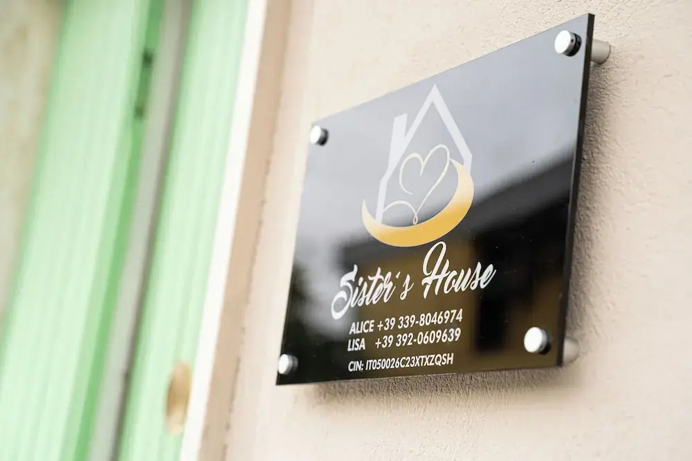 Foto - Sister's House