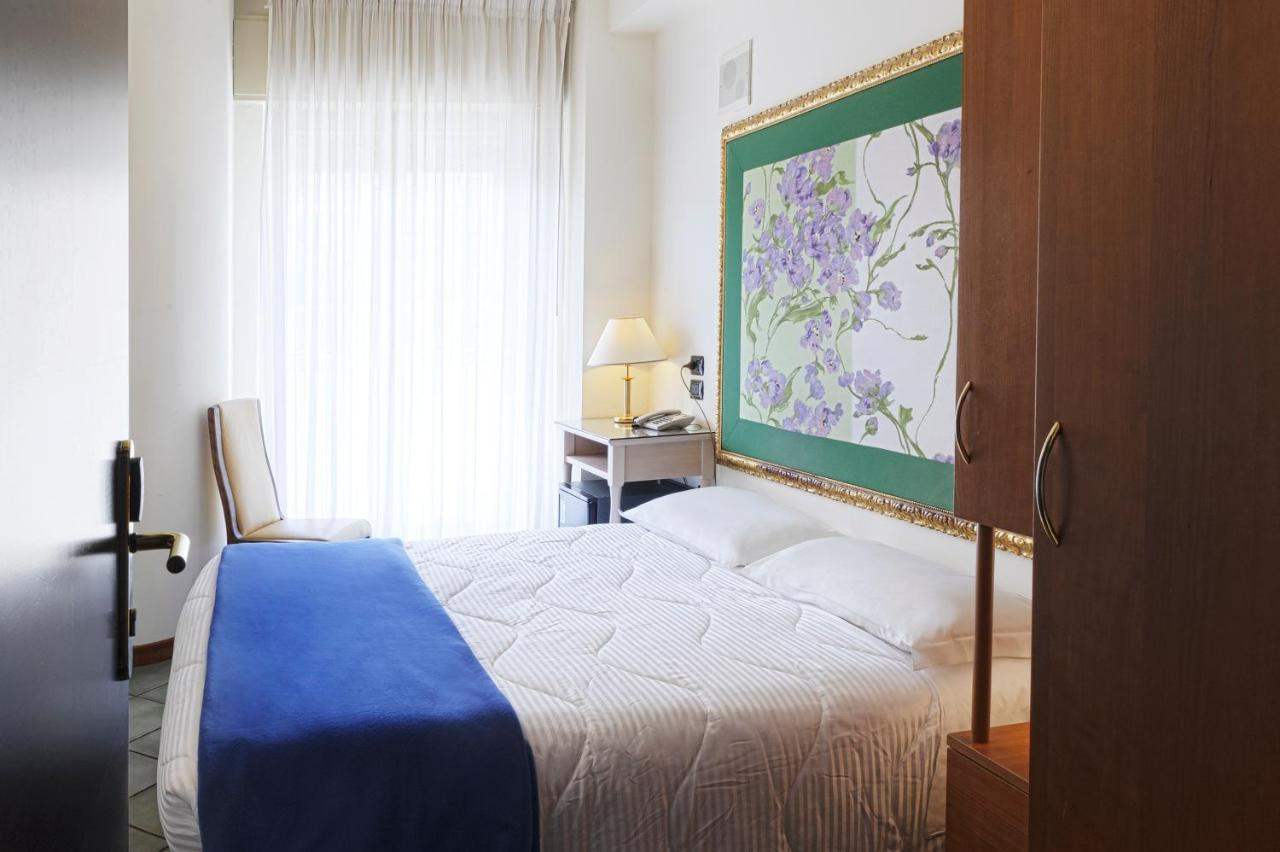 Photo - International Hotel & Suite