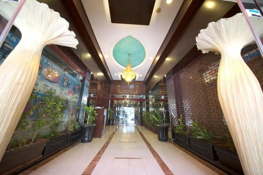 Photo - Mount Royal Hotel