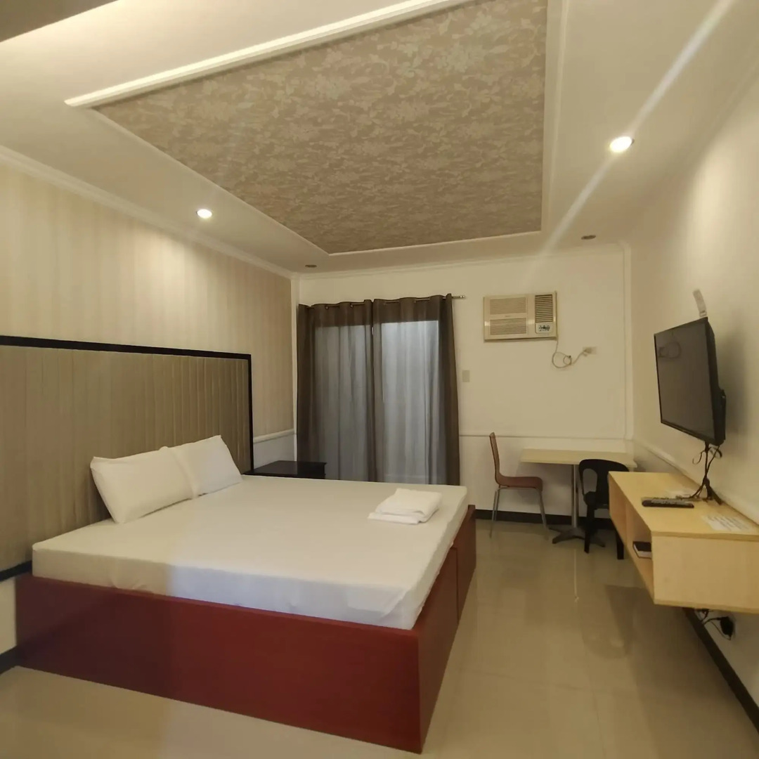 Foto - S and M Hotel Inc.