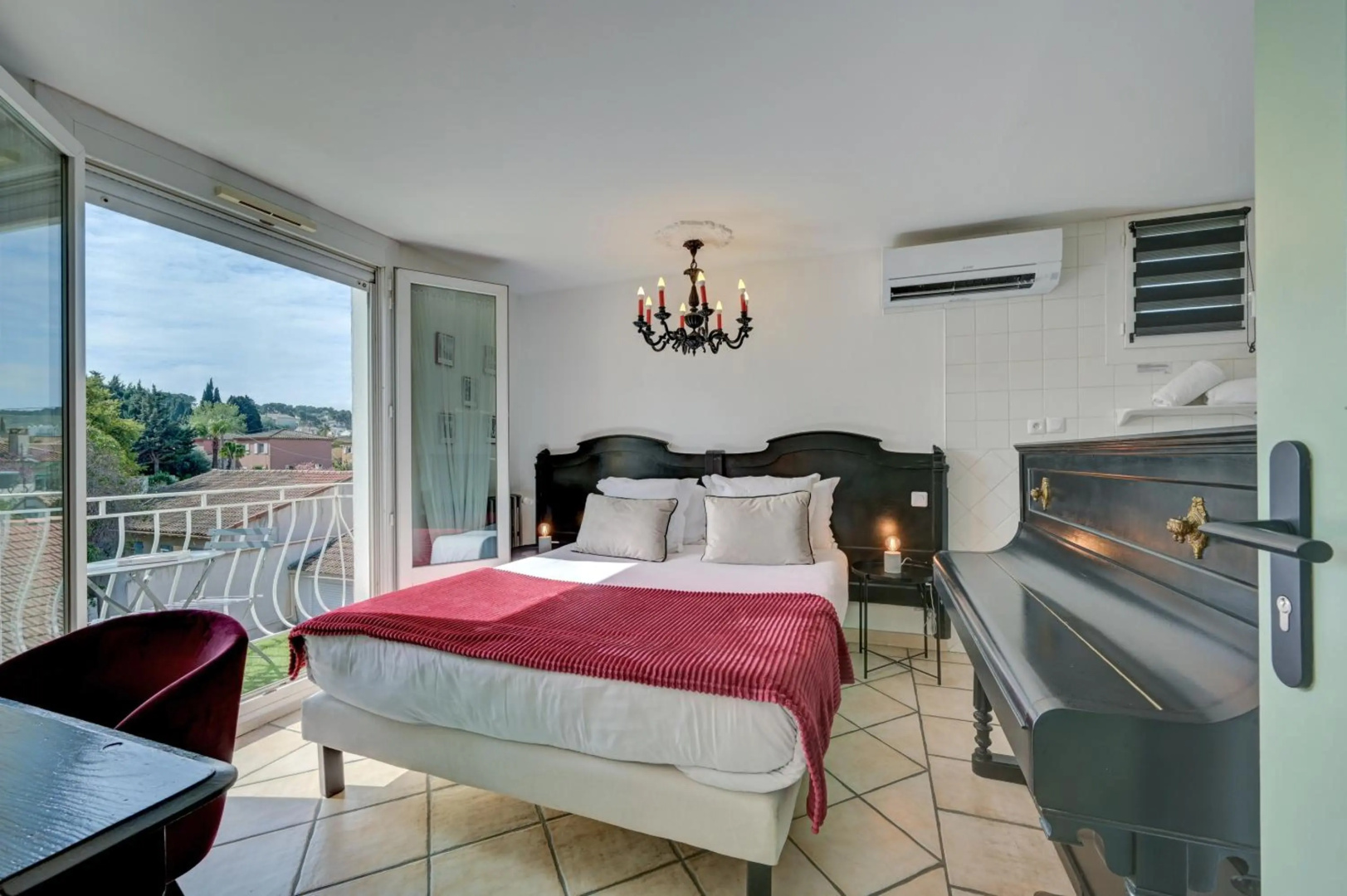 Foto - The Originals Boutique, Clair Hôtel, Martigues